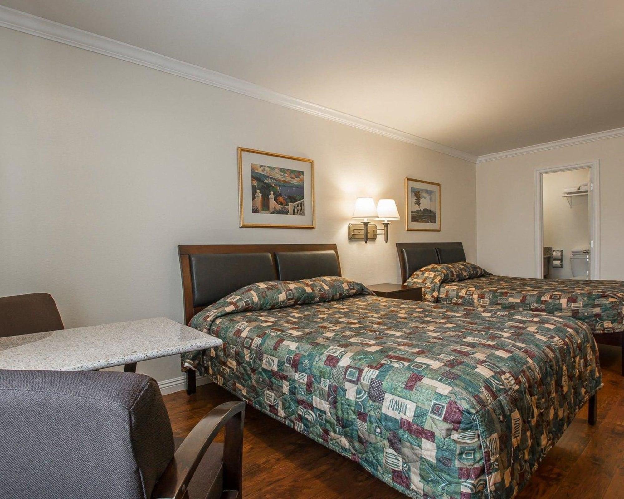Rodeway Inn Riverside Cameră foto